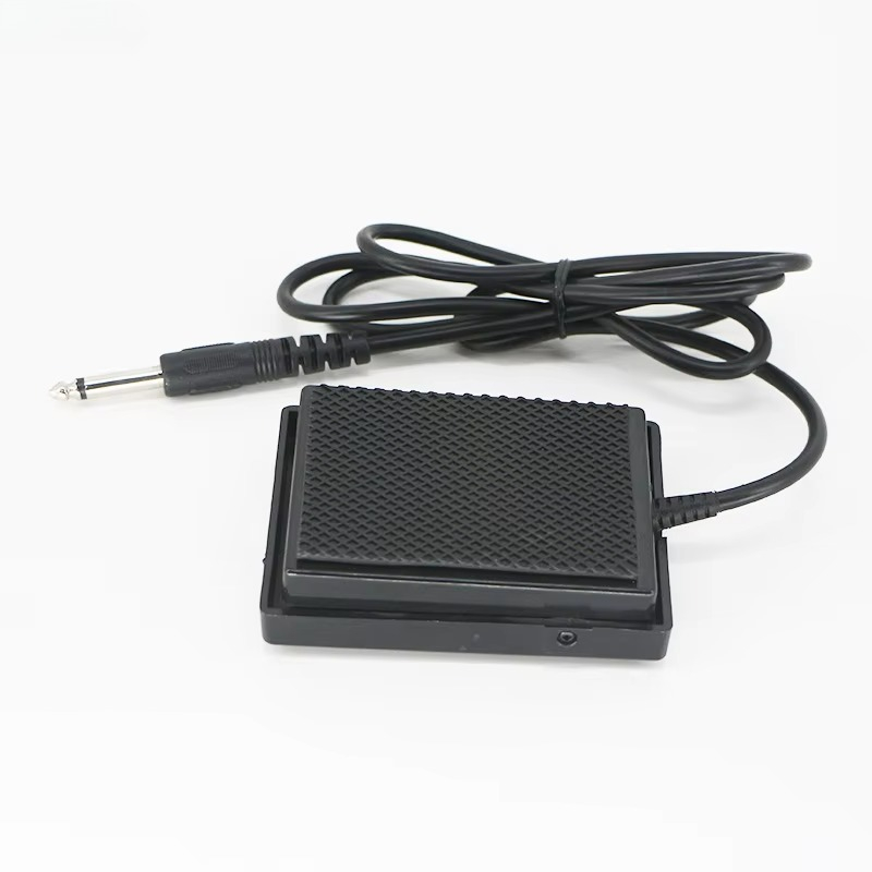 Universal TB200/Piano Sustain  - Piano Sustain Pedal 评论和价格